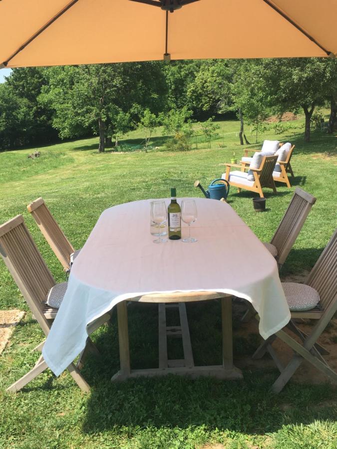 Bed and Breakfast La Mirabelle Saint-Pierre-de-Fursac Exterior foto