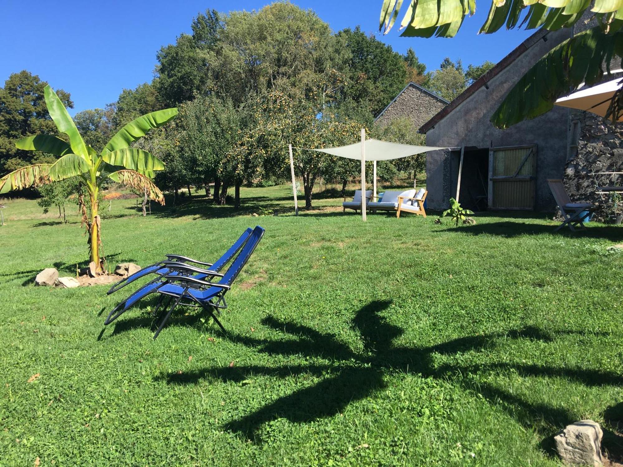 Bed and Breakfast La Mirabelle Saint-Pierre-de-Fursac Exterior foto